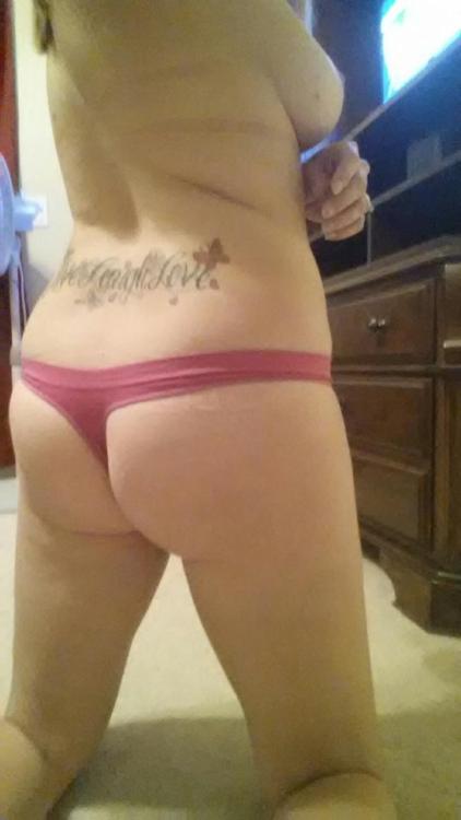 marine275469:  In the field and the wifey keeps teasing me.  She is so beautiful and sexy.  Can’t wait to eat her amazing pussy then pound it hard.