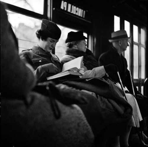 vintageeveryday:Everyday life of the U.S in 1943 through Esther Bubley’s lens - A look at the Americ