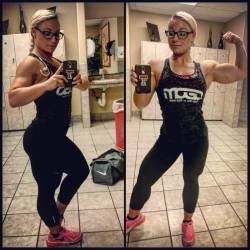 fitgrills:  Muscles? Yes. Cute? Yes. Uniform?