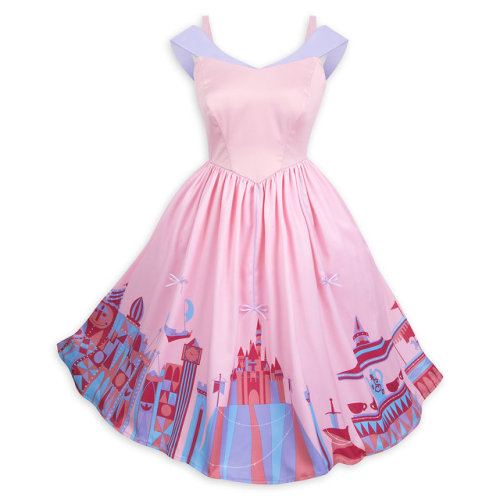 I created the artwork for this Her Universe Disney Dress Shop dress!!! Fantasyland is so dreamy!! Yo