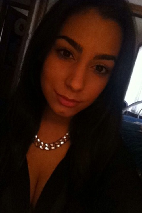 old-school-shit:  fuckyeahmongbaster:  old-school-shit:  I look different here I reckon.  Honestly, this is like the prettiest girl who i know that is real. I Follow her on instagram too haha  Y’all too kind haha