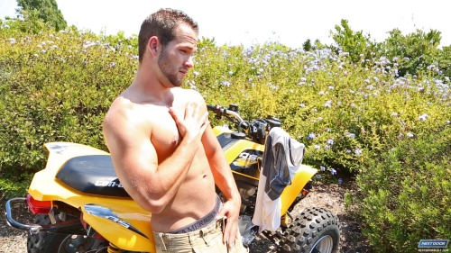 goodknoby:  Luke Adamsâ€¦â€¦â€¦â€¦â€¦Part 1 To hot not to do all