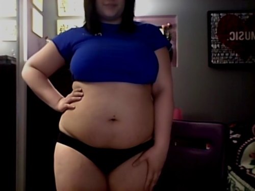 misspennyprimetime:  Crop top! porn pictures