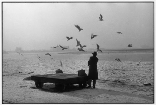 inneroptics: Henri Cartier-Bresson, 1956