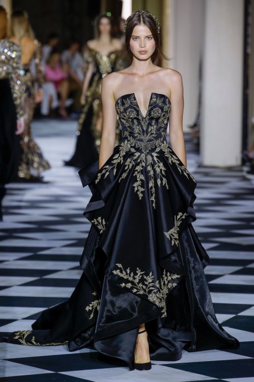 ladolcevitabella: Catwalk Alert Miss Vogue: Zuhair Murad Couture Autumn/Winter 2018-19 Fashion Show