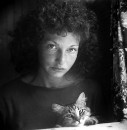  Experimental filmmaker Maya Deren and friend