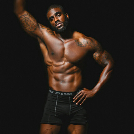sjcollegeboi:  tastyblkman2:Travis Cure.. all that dark meat… :P