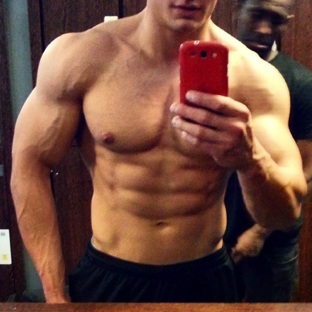 bigmalepecs:  @andrepatris