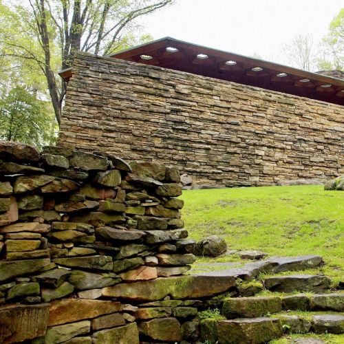 Stoned. #franklloydwright #architecture #architecturephotography #kentuckknob #usonian #pennsylvania