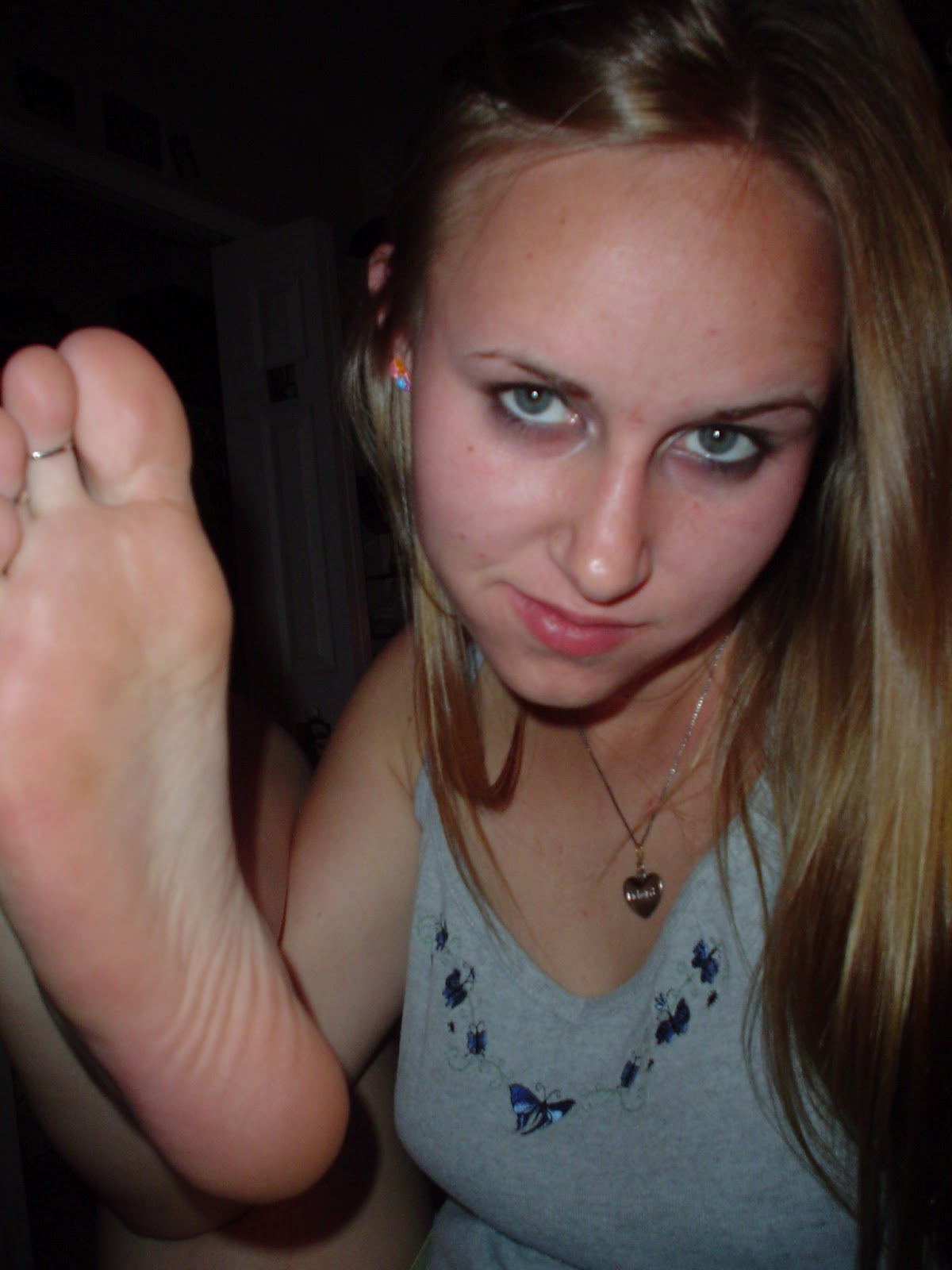AmateurTeenFeet