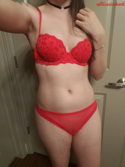 alliseeisdark:  Today’s lingerie  Please