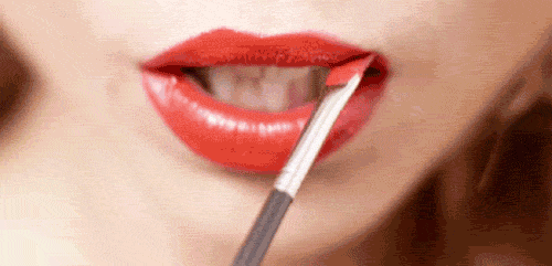 babygirlssweetsurrender:  💋