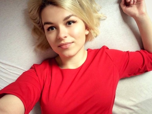renegade-is-in-my-blood: Red dress // review on my bog You are very attractive and red looks great o