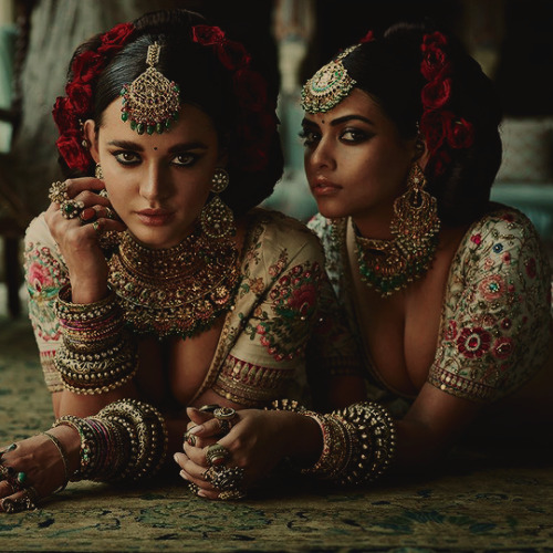 aashiqaanah:    Sabyasachi’s Kesribai Pannalal Couture 2018  