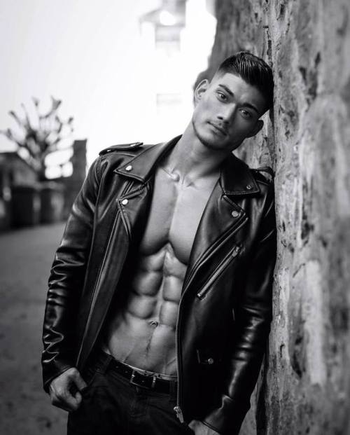   Nicolas Iong