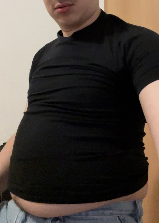 finaale:thinking about the time when this outfit used to fit and i used to have a
