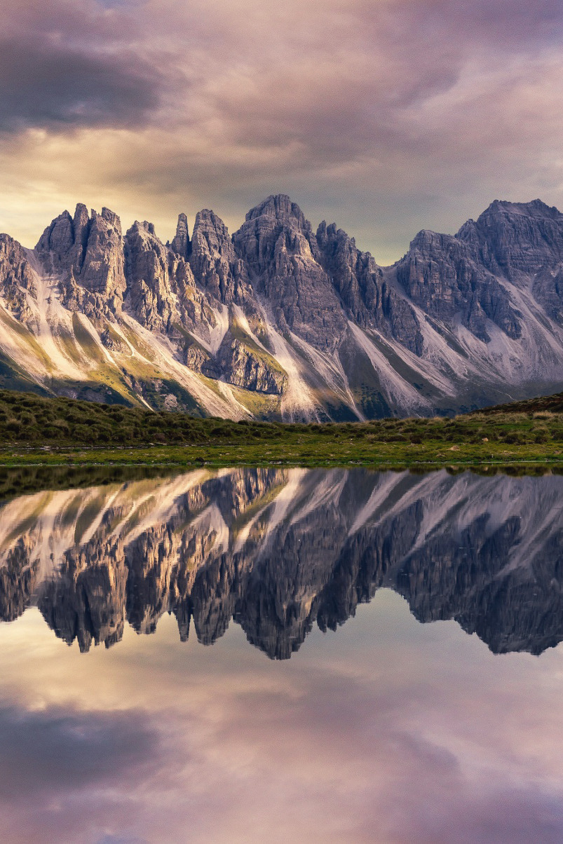 sitinside:  photography is copyright to its rightful owner