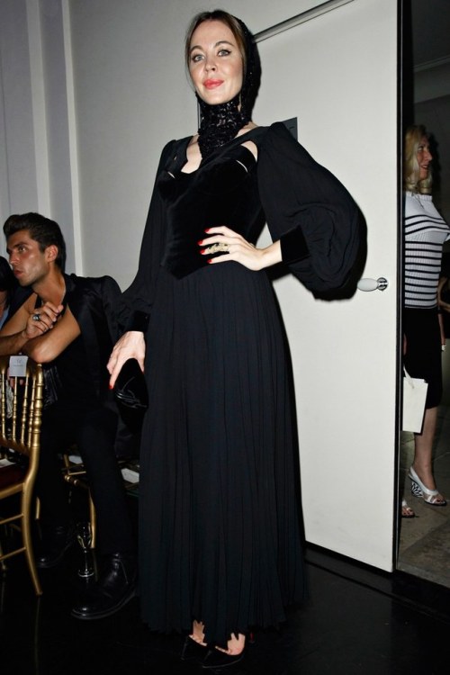 ulyanastreetgame:Ulyana Sergeenko attending the Jean Paul Gaultier Spring 2012 Ready-To-Wear show du