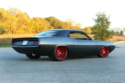 forgeline:  For your Musclecar Monday: The Roadster Shop&rsquo;s “HellFish” &lsquo;70 Cuda on Forgeline DE3C Concave wheels in Transparent Red.