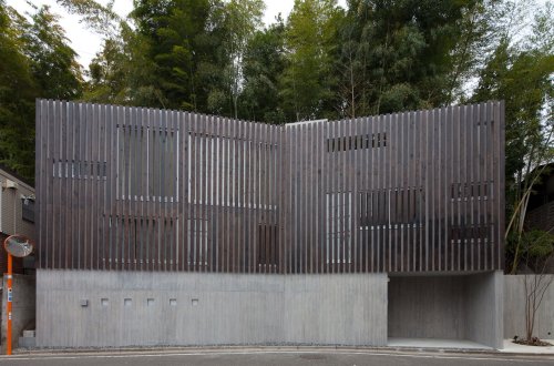 House in Inokashira by Studio NOA https://thisispaper.com/mag/house-inokashira-studio-noa