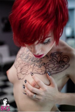 sglovexxx:  Tieranny Suicide