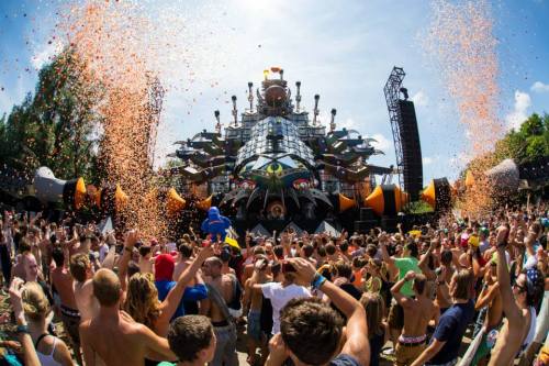 intoxicatedteen:  Main stage at tomorrowland 