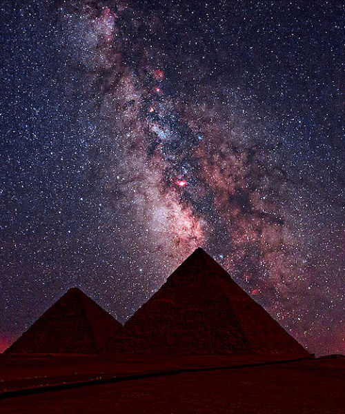 Porn photo leycort:  lori-rocks:  Giza Pyramids Under
