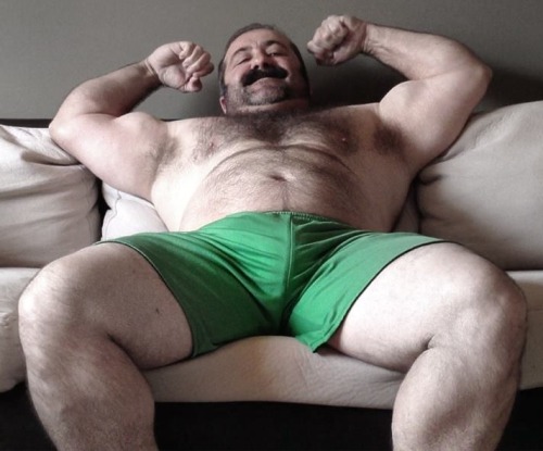 sagsolis:  gymbear:  Luke Mills  Mi amor