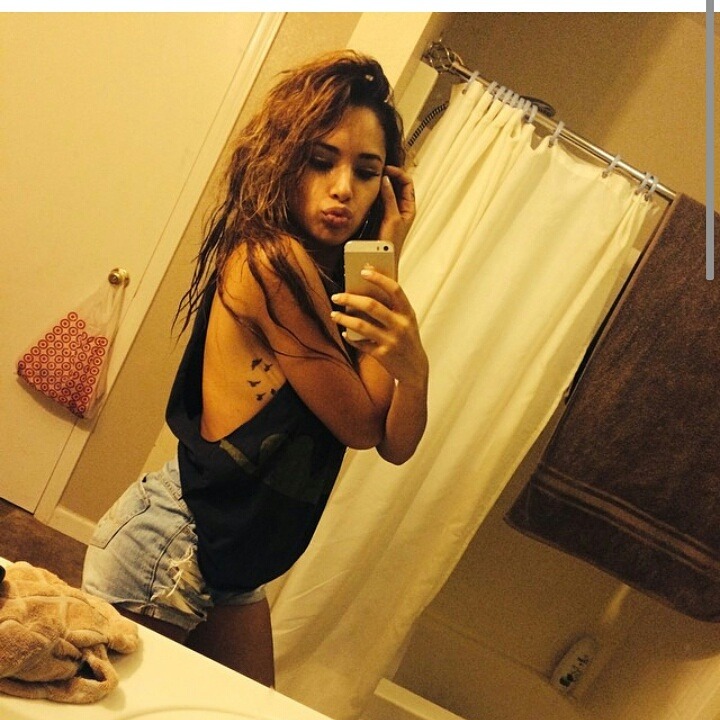 mizzjasminevillegasnewz:  Don’t tell em..