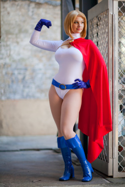 securelinetodepravity:  Power Girl cosplay 