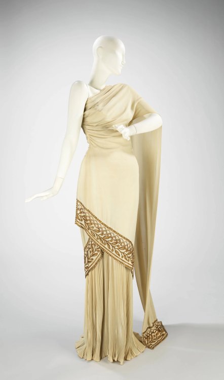 fashionsfromhistory:Evening DressEta HentzSpring/Summer 1944The MET (Accession Number: 2009.300.119)