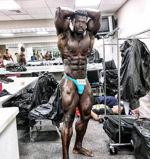 gymlifemuscle:Fred Shaka