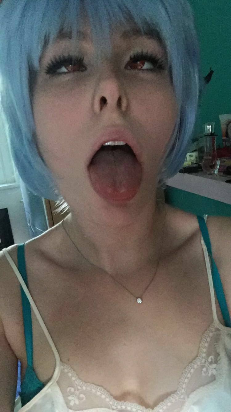 nogitsu-nee:I just made a quick rei costest because the wig arrived and yeah imma