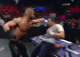 jellybelly30:  bigbootyrollins:  jellybelly30:  stellarollins:  …and then he straddled