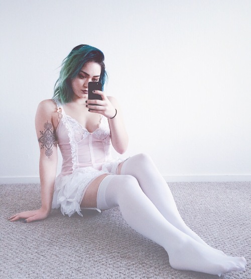 tendenziellgefaehrlich: sexualparadox:Little prince$$ what a beautiful creature