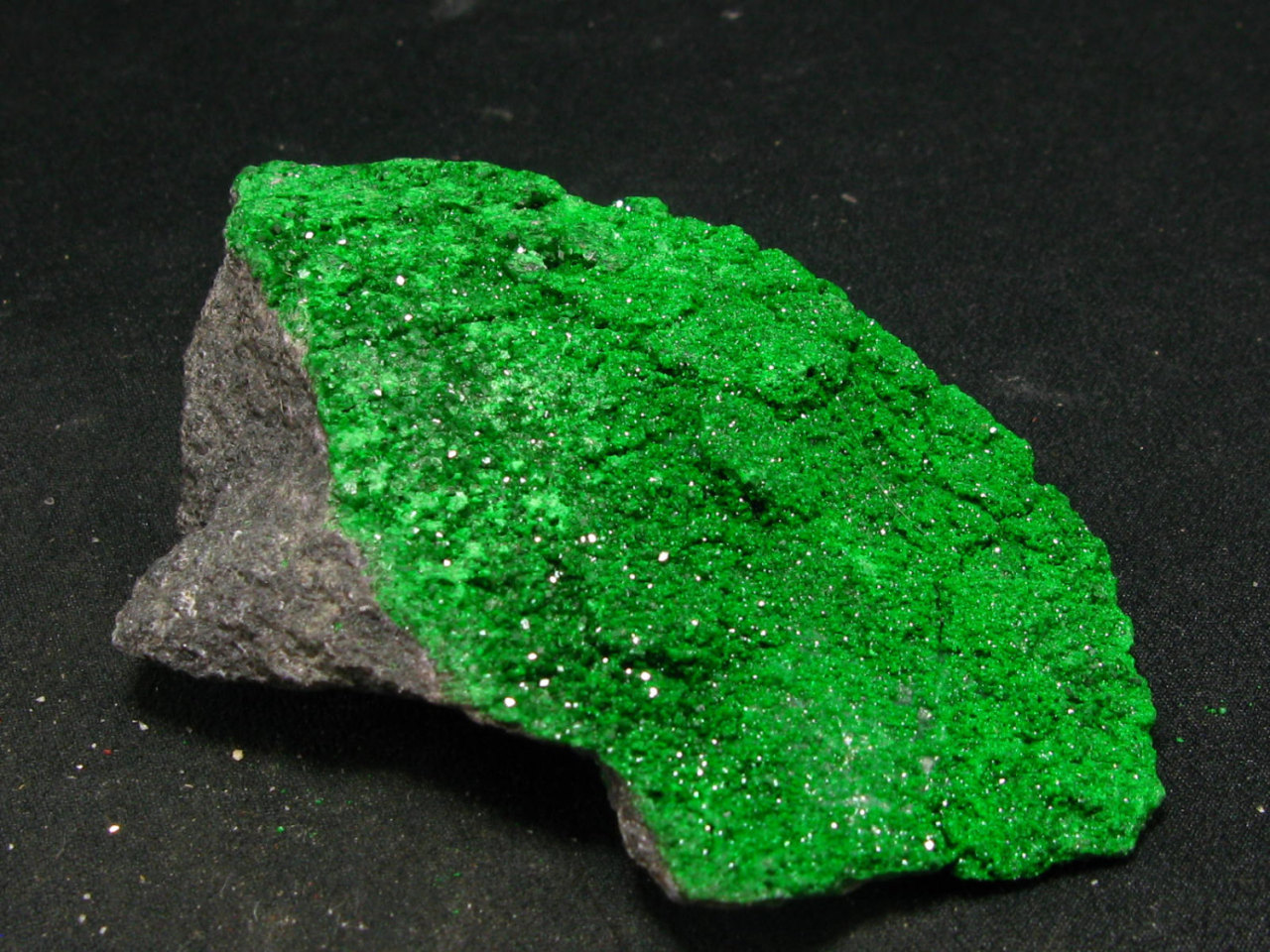 mineralists:  Uvarovite Garnets for ghost-net Sources: http://www.flickr.com/photos/fluor_doublet/, https://www.etsy.com/shop/TheRussianStone, https://www.etsy.com/shop/earthlightgems,