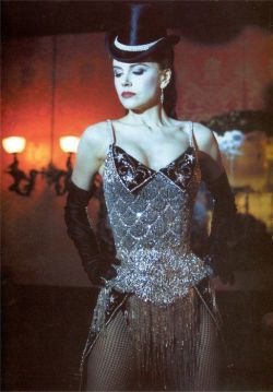 tumblrmartimarticom:  NICOLE KIDMAN - MOULIN ROUGE The movie in my opinion is incredible and she is… stunning! i think she looked gorgeous in every single scene of the movie, too beautiful and perfect for the role! :) 