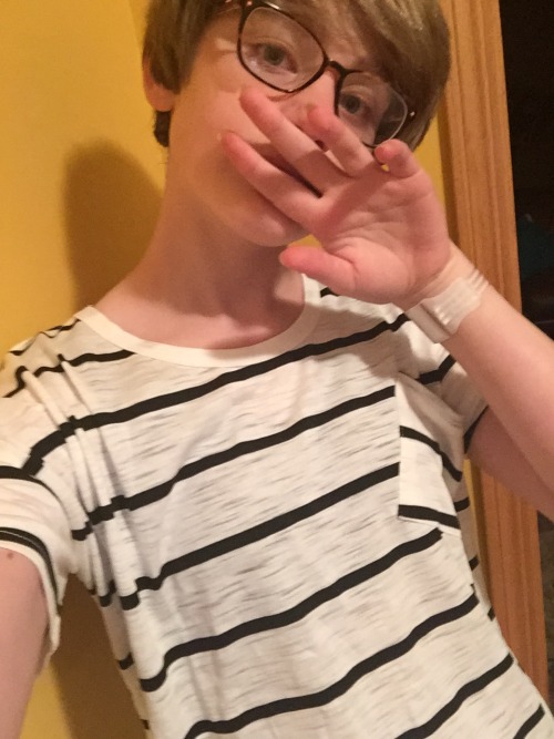 sharkednato: fresh out of the mental hospital