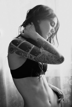 Girls With Tattoos