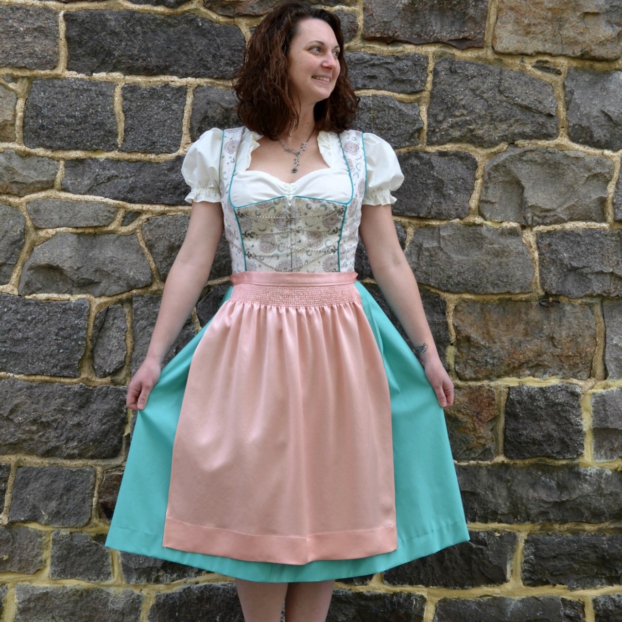 Up tricks push dirndl The Sewing