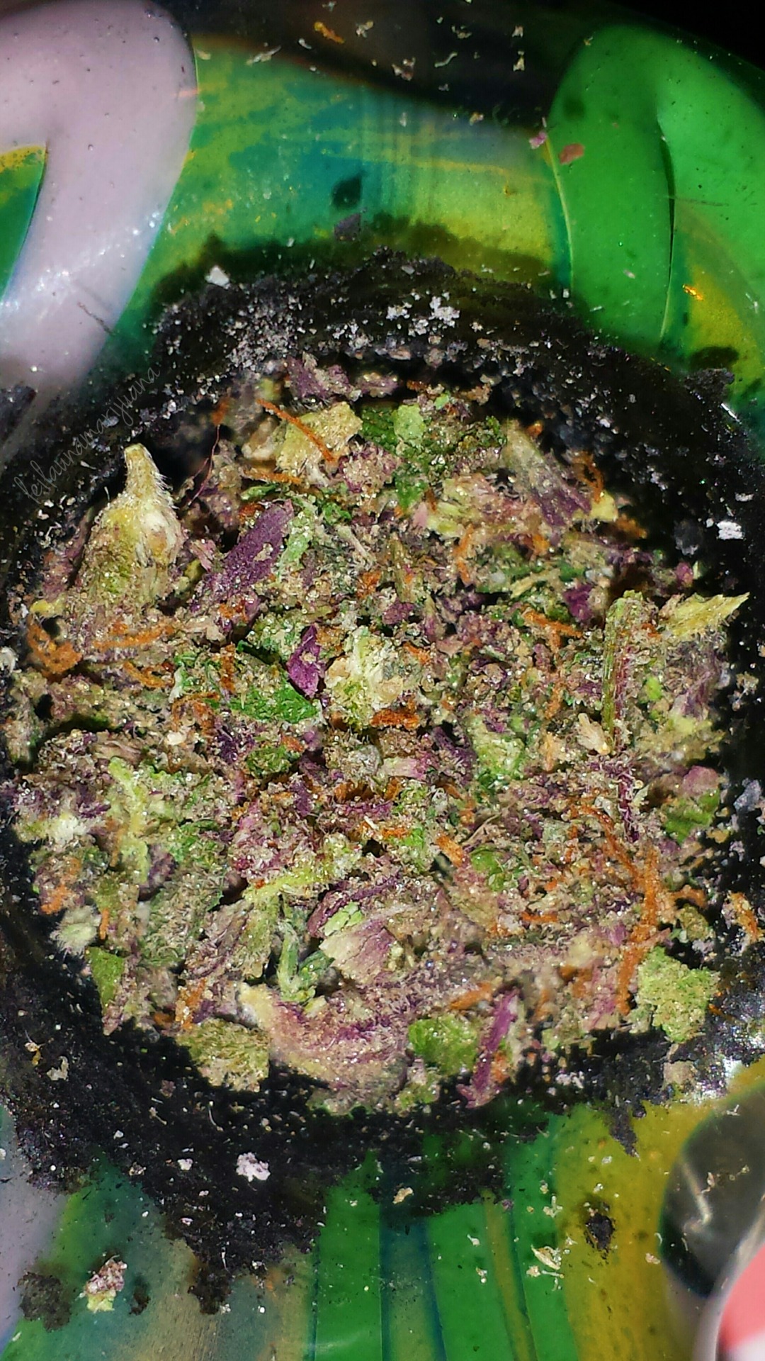 leilaunamarijuana:  Happy Stoner Sunday 😥💚💜💨/ Easter for those of you