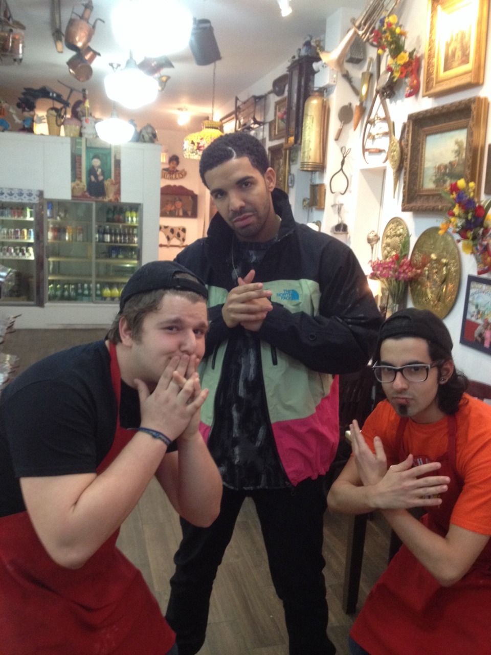 let-it-rot:  inbedbraindead:  I met drake today.. He’s into the hardcore scene