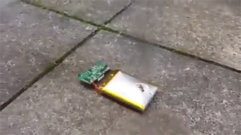 sizvideos:  Why you should never poke a phone battery with a knifeVideo