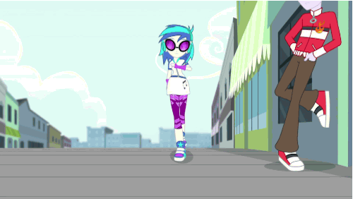 strezapony:  Vinyl Scratch is back! 