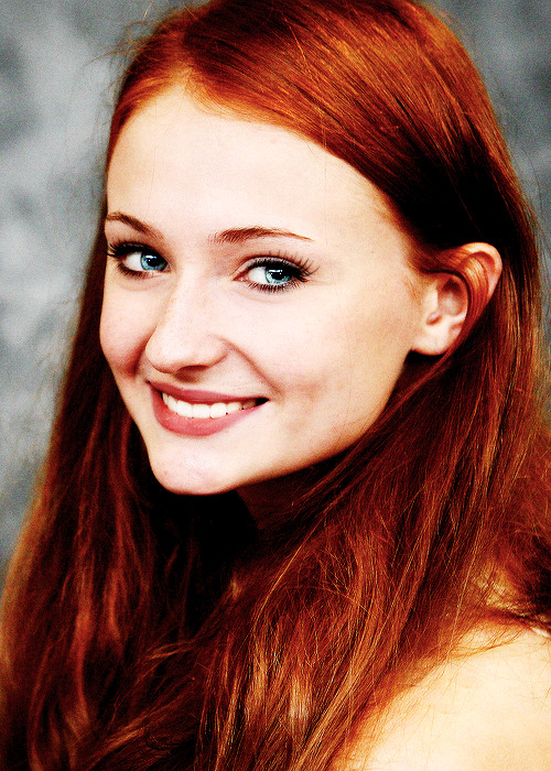 herondalefetish:  Getting Game of Thrones was amazing. I was 13, on holiday in France, and my mum wo