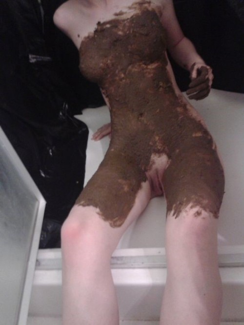 Female scat and panty pooping