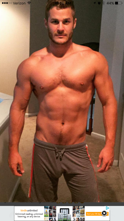 celebritybodybuge:  Austin Armacost