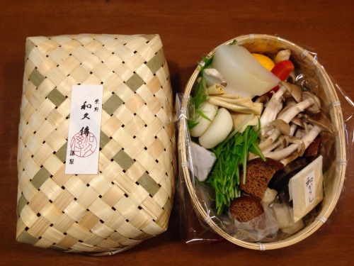 kyotokoyuki:Wakuden’s “Kyo-yasai nabe” set for home (vegetable hot pot). The soup is white miso-ba