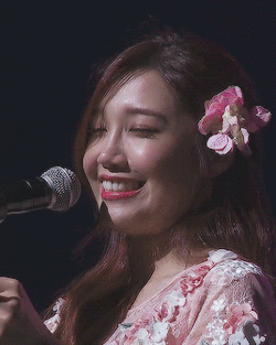 eunjieveryday:  (◕∀◕✿) Flower princess 