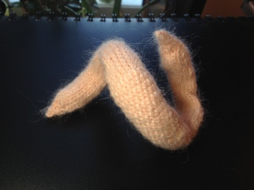 gnewarned: Knit and crochet combo posable action earthworm